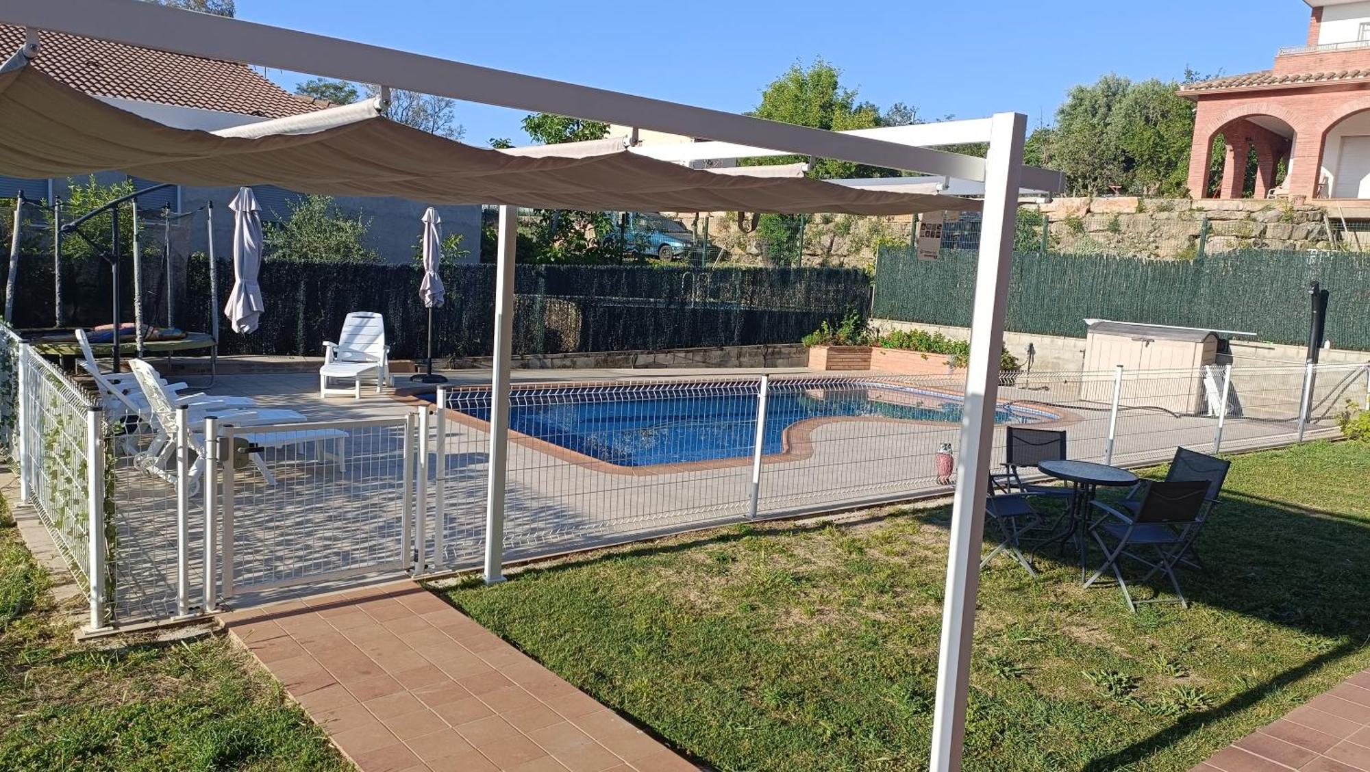 Casa Con Jardin Y Piscina Privada. Villa Santa Eulalia de Ronsaná Eksteriør billede