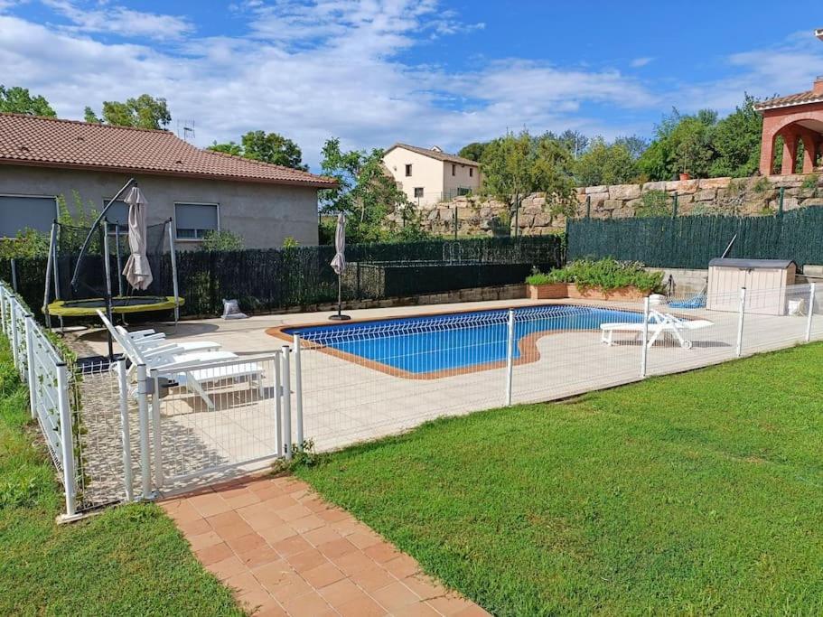 Casa Con Jardin Y Piscina Privada. Villa Santa Eulalia de Ronsaná Eksteriør billede